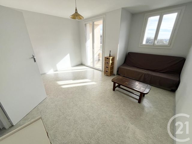 Appartement T1 à vendre - 1 pièce - 28.0 m2 - RODEZ - 12 - MIDI-PYRENEES - Century 21 Foch Immobilier