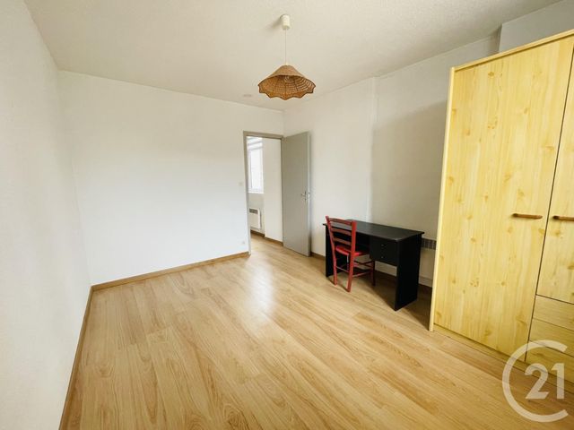 Appartement à louer - 2 pièces - 26.76 m2 - RODEZ - 12 - MIDI-PYRENEES - Century 21 Foch Immobilier Appartement à louer - 2 pièces - 26.76 m2 - RODEZ - 12 - MIDI-PYRENEES - Century 21 Foch Immobilier