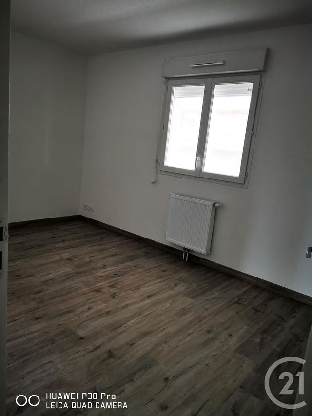 Afficher la photo en grand Appartement F2 à vendre - 2 pièces - 46.4 m2 - OLEMPS - 12 - MIDI-PYRENEES - Century 21 Foch Immobilier