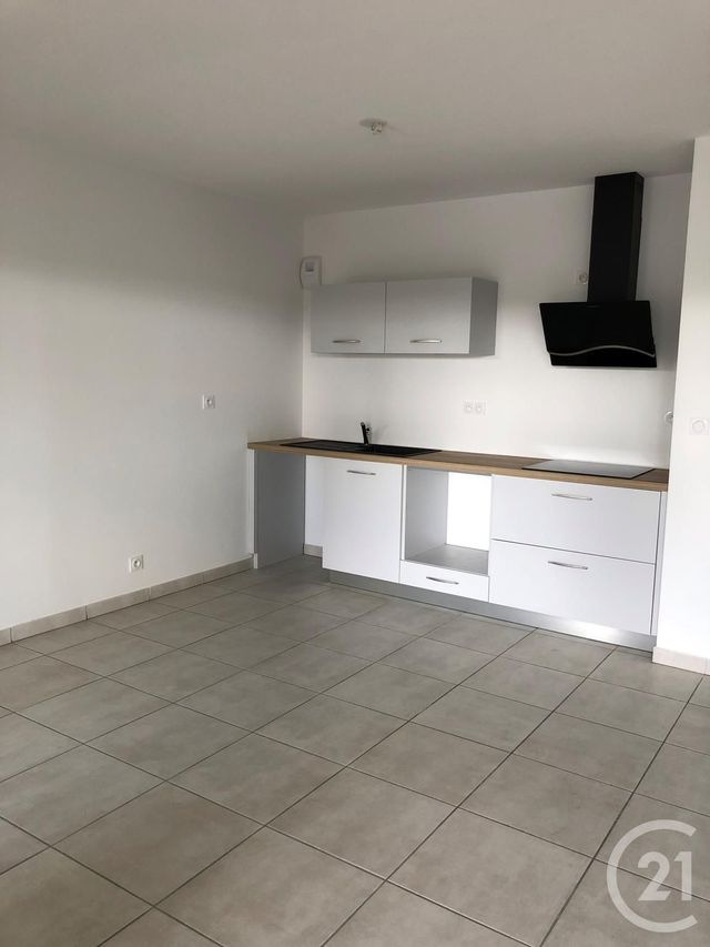 Afficher la photo en grand Appartement F2 à vendre - 2 pièces - 46.4 m2 - OLEMPS - 12 - MIDI-PYRENEES - Century 21 Foch Immobilier