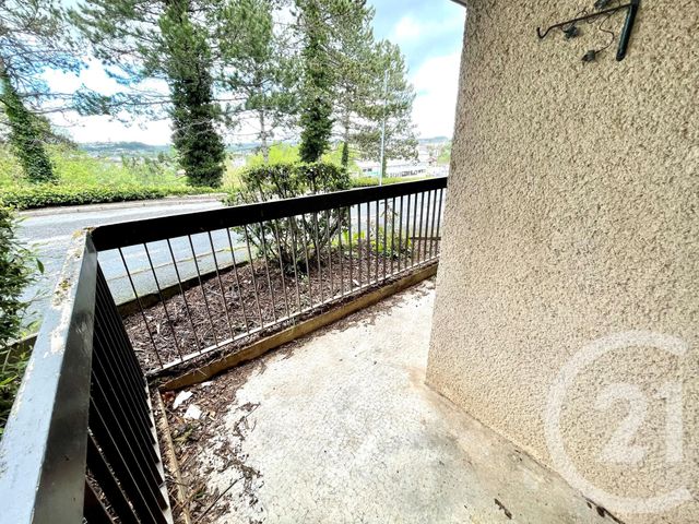 Appartement T3 à vendre - 3 pièces - 62.0 m2 - RODEZ - 12 - MIDI-PYRENEES - Century 21 Foch Immobilier Appartement T3 à vendre - 3 pièces - 62.0 m2 - RODEZ - 12 - MIDI-PYRENEES - Century 21 Foch Immobilier