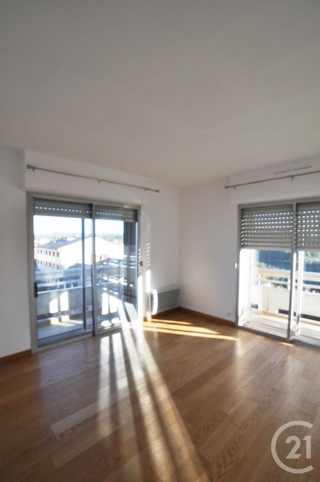 Appartement F3 à vendre - 3 pièces - 68.85 m2 - RODEZ - 12 - MIDI-PYRENEES - Century 21 Foch Immobilier Appartement F3 à vendre - 3 pièces - 68.85 m2 - RODEZ - 12 - MIDI-PYRENEES - Century 21 Foch Immobilier