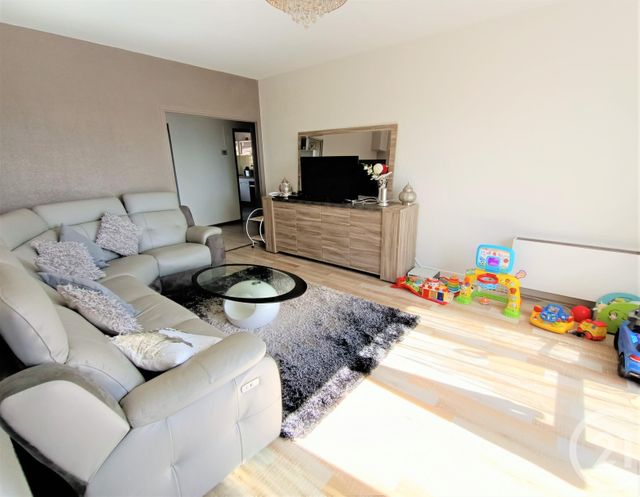 Afficher la photo en grand Appartement T3 à vendre - 3 pièces - 80.02 m2 - RODEZ - 12 - MIDI-PYRENEES - Century 21 Foch Immobilier