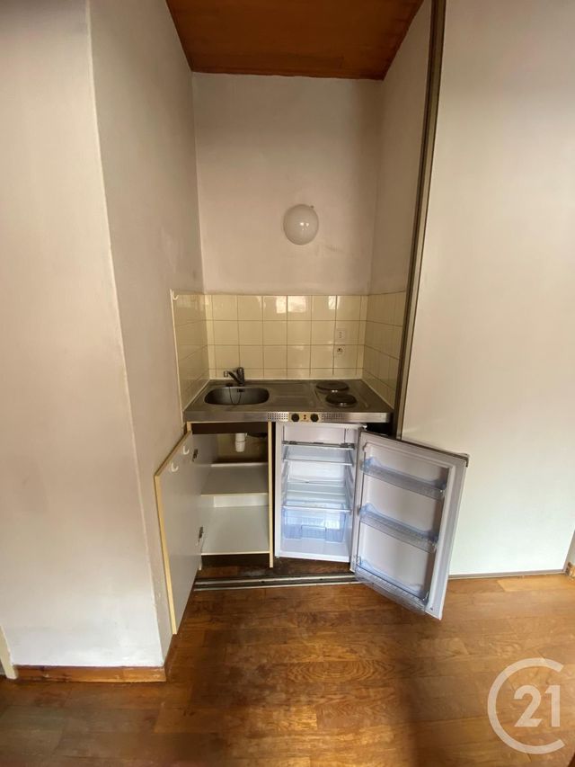 Afficher la photo en grand Studio à louer - 1 pièce - 25.0 m2 - RODEZ - 12 - MIDI-PYRENEES - Century 21 Foch Immobilier