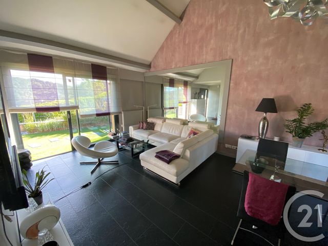 Afficher la photo en grand maison à vendre - 5 pièces - 117.16 m2 - MARCILLAC VALLON - 12 - MIDI-PYRENEES - Century 21 Foch Immobilier