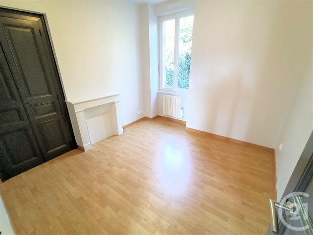 Appartement T3 à vendre - 3 pièces - 69.62 m2 - RODEZ - 12 - MIDI-PYRENEES - Century 21 Foch Immobilier Appartement T3 à vendre - 3 pièces - 69.62 m2 - RODEZ - 12 - MIDI-PYRENEES - Century 21 Foch Immobilier