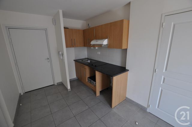 Appartement F2 à louer - 2 pièces - 35.54 m2 - RODEZ - 12 - MIDI-PYRENEES - Century 21 Foch Immobilier Appartement F2 à louer - 2 pièces - 35.54 m2 - RODEZ - 12 - MIDI-PYRENEES - Century 21 Foch Immobilier