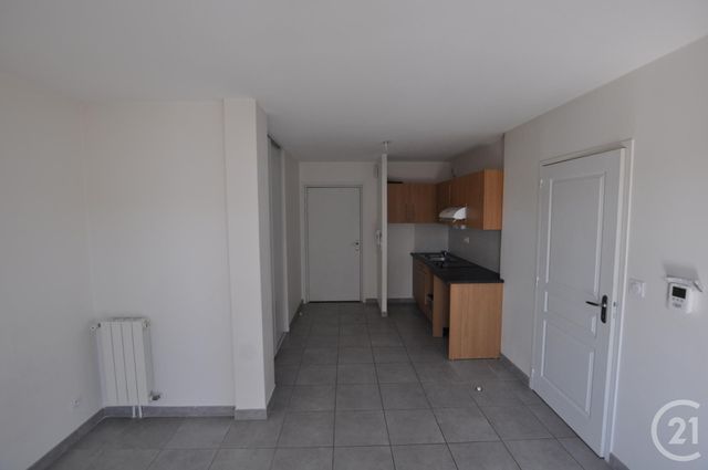 Appartement F2 à louer - 2 pièces - 35.54 m2 - RODEZ - 12 - MIDI-PYRENEES - Century 21 Foch Immobilier Appartement F2 à louer - 2 pièces - 35.54 m2 - RODEZ - 12 - MIDI-PYRENEES - Century 21 Foch Immobilier