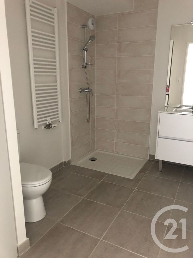 Afficher la photo en grand Appartement F1 à vendre - 1 pièce - 33.08 m2 - RODEZ - 12 - MIDI-PYRENEES - Century 21 Foch Immobilier