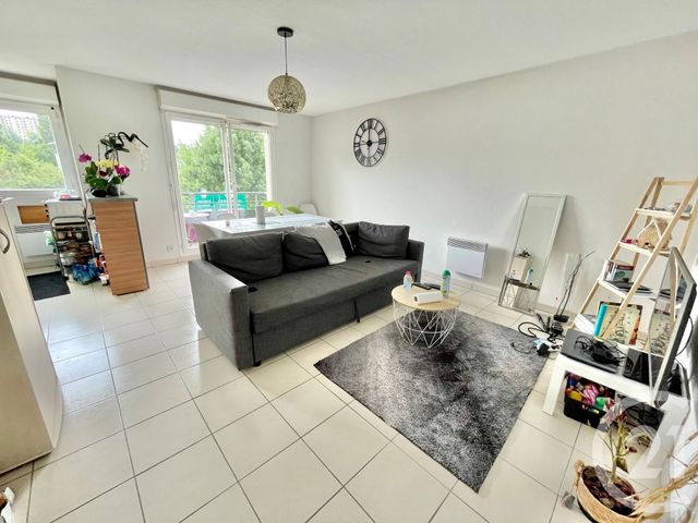 Afficher la photo en grand Appartement F2 à louer - 2 pièces - 42.71 m2 - ONET LE CHATEAU - 12 - MIDI-PYRENEES - Century 21 Foch Immobilier