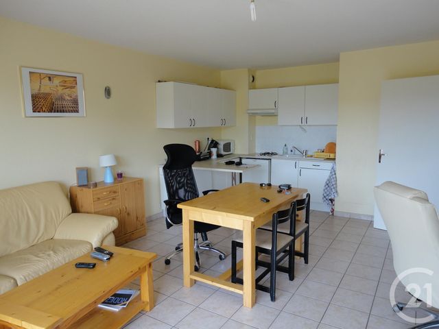 Afficher la photo en grand Appartement F2 à louer - 2 pièces - 41.06 m2 - RODEZ - 12 - MIDI-PYRENEES - Century 21 Foch Immobilier