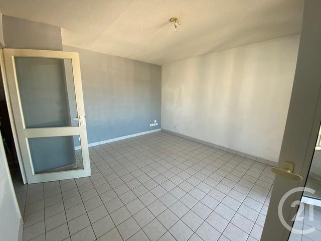 Afficher la photo en grand Appartement F2 à louer - 2 pièces - 52.18 m2 - RODEZ - 12 - MIDI-PYRENEES - Century 21 Foch Immobilier