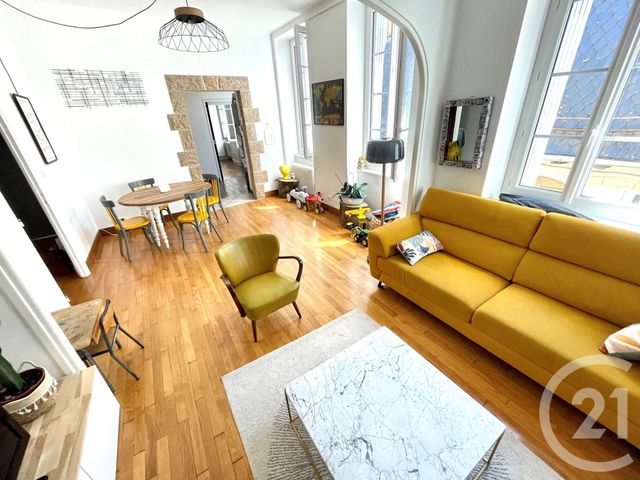 Afficher la photo en grand Appartement T4 à vendre - 4 pièces - 120.25 m2 - RODEZ - 12 - MIDI-PYRENEES - Century 21 Foch Immobilier