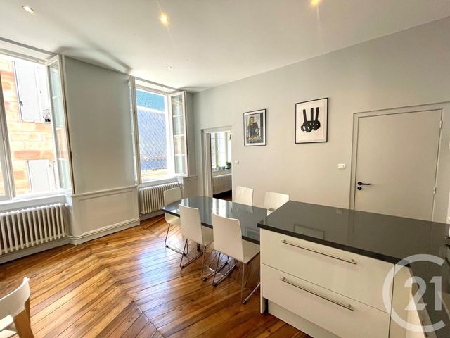 Afficher la photo en grand Appartement T4 à vendre - 4 pièces - 120.25 m2 - RODEZ - 12 - MIDI-PYRENEES - Century 21 Foch Immobilier