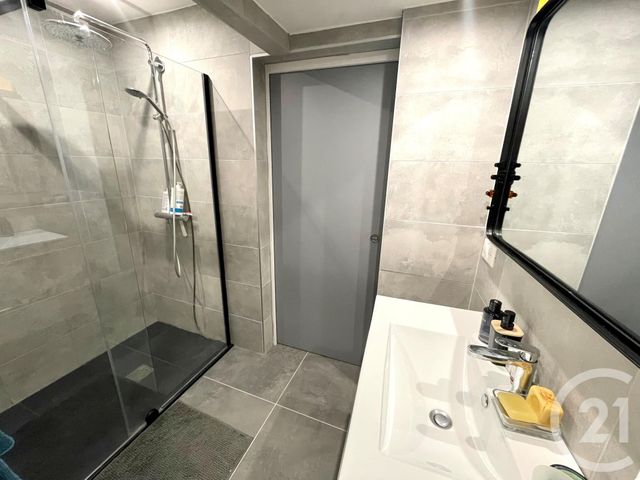 Afficher la photo en grand Appartement T4 à vendre - 4 pièces - 120.25 m2 - RODEZ - 12 - MIDI-PYRENEES - Century 21 Foch Immobilier