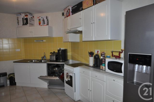 Afficher la photo en grand Appartement F3 à louer - 3 pièces - 66.85 m2 - ST CHRISTOPHE VALLON - 12 - MIDI-PYRENEES - Century 21 Foch Immobilier