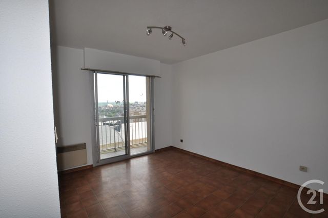 Afficher la photo en grand Appartement à louer - 2 pièces - 28.47 m2 - RODEZ - 12 - MIDI-PYRENEES - Century 21 Foch Immobilier