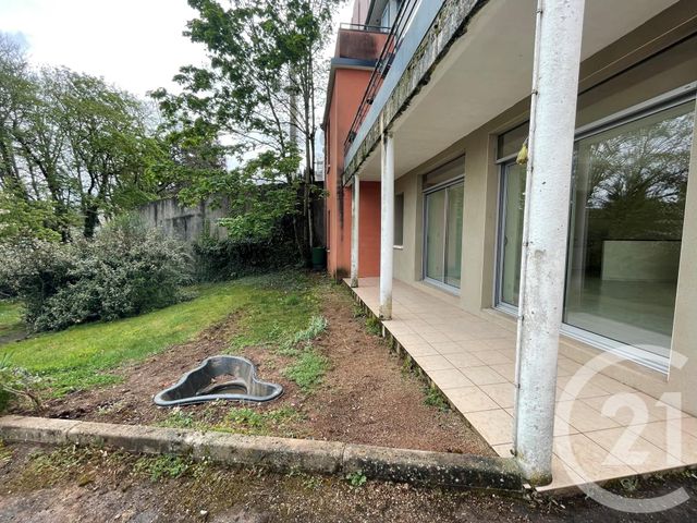 Afficher la photo en grand Appartement T3 à louer - 3 pièces - 91.16 m2 - RODEZ - 12 - MIDI-PYRENEES - Century 21 Foch Immobilier