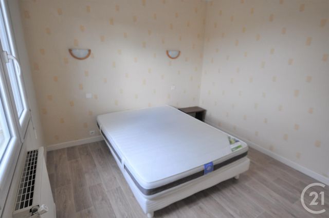 Afficher la photo en grand Appartement T4 à louer - 4 pièces - 94.92 m2 - LE MONASTERE - 12 - MIDI-PYRENEES - Century 21 Foch Immobilier