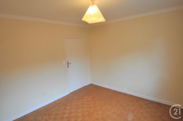 Afficher la photo en grand Appartement T4 à louer - 4 pièces - 94.92 m2 - LE MONASTERE - 12 - MIDI-PYRENEES - Century 21 Foch Immobilier
