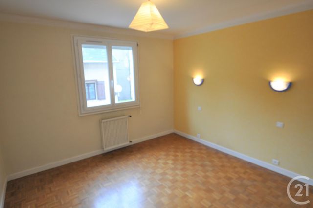 Afficher la photo en grand Appartement T4 à louer - 4 pièces - 94.92 m2 - LE MONASTERE - 12 - MIDI-PYRENEES - Century 21 Foch Immobilier