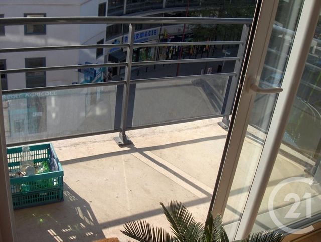 Afficher la photo en grand Appartement F2 à louer - 2 pièces - 51.57 m2 - RODEZ - 12 - MIDI-PYRENEES - Century 21 Foch Immobilier