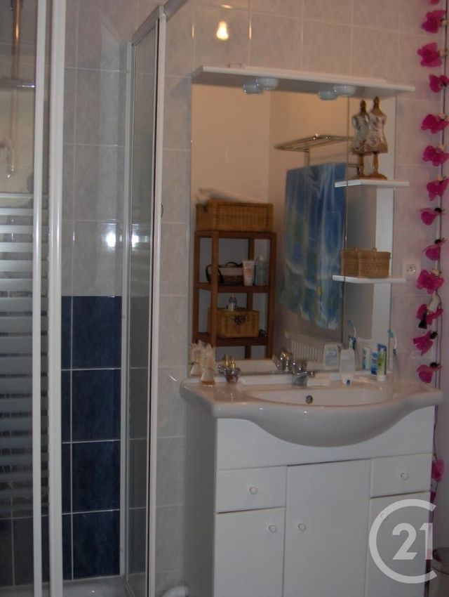 Afficher la photo en grand Appartement F2 à louer - 2 pièces - 51.57 m2 - RODEZ - 12 - MIDI-PYRENEES - Century 21 Foch Immobilier