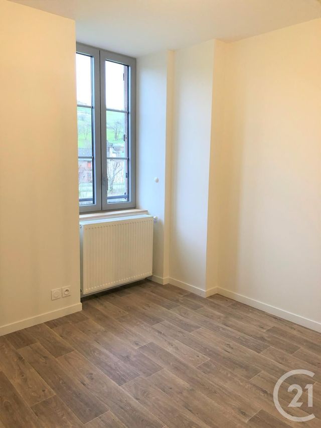 Afficher la photo en grand Appartement F4 à louer - 4 pièces - 106.79 m2 - NAUVIALE - 12 - MIDI-PYRENEES - Century 21 Foch Immobilier