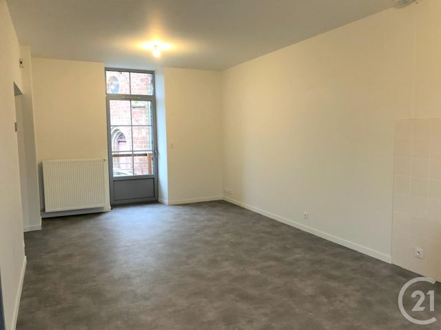 Afficher la photo en grand Appartement F4 à louer - 4 pièces - 106.79 m2 - NAUVIALE - 12 - MIDI-PYRENEES - Century 21 Foch Immobilier