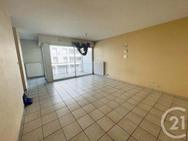 Afficher la photo en grand Appartement F2 à louer - 2 pièces - 47.05 m2 - RODEZ - 12 - MIDI-PYRENEES - Century 21 Foch Immobilier