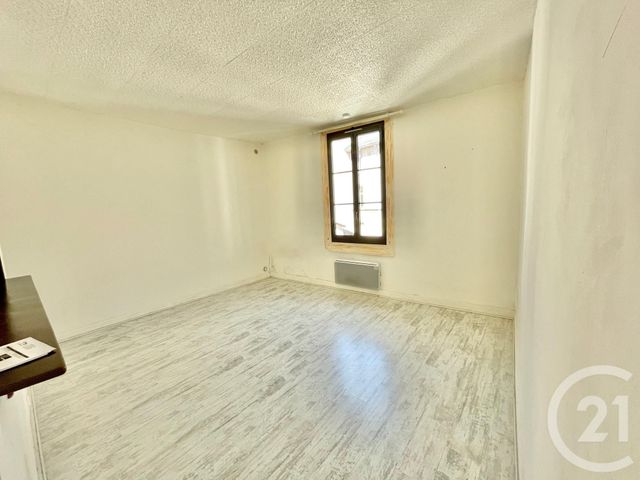 Appartement T1 à louer - 1 pièce - 33.0 m2 - RODEZ - 12 - MIDI-PYRENEES - Century 21 Foch Immobilier