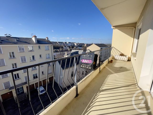 Appartement T3 à louer - 3 pièces - 64.31 m2 - RODEZ - 12 - MIDI-PYRENEES - Century 21 Foch Immobilier