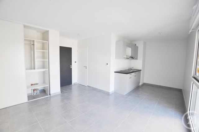 Appartement F1 à louer - 1 pièce - 26.43 m2 - RODEZ - 12 - MIDI-PYRENEES - Century 21 Foch Immobilier