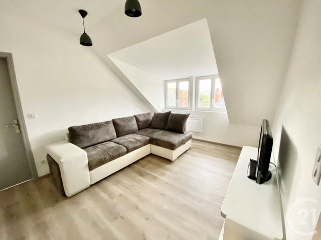 Appartement T2 à louer - 2 pièces - 34.0 m2 - RODEZ - 12 - MIDI-PYRENEES - Century 21 Foch Immobilier