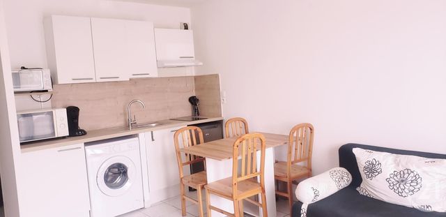 Appartement à louer - 2 pièces - 36.66 m2 - RODEZ - 12 - MIDI-PYRENEES - Century 21 Foch Immobilier