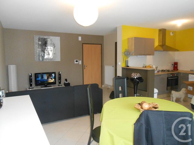 Appartement F2 à louer - 2 pièces - 46.7 m2 - SEBAZAC CONCOURES - 12 - MIDI-PYRENEES - Century 21 Foch Immobilier