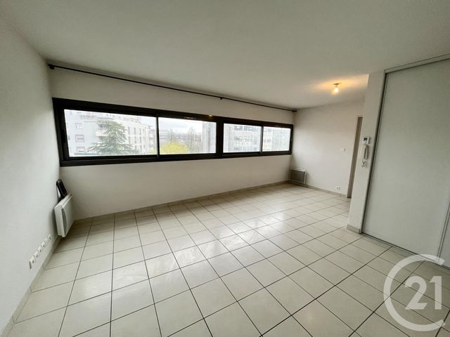 Appartement F2 à louer - 2 pièces - 40.8 m2 - RODEZ - 12 - MIDI-PYRENEES - Century 21 Foch Immobilier