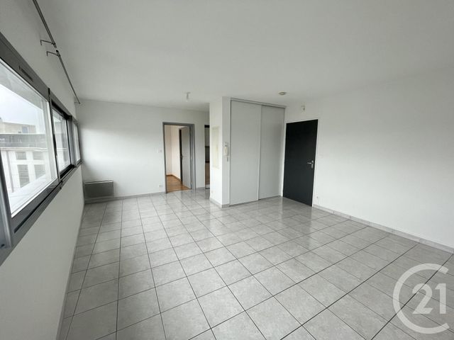 Appartement F2 à louer - 2 pièces - 40.8 m2 - RODEZ - 12 - MIDI-PYRENEES - Century 21 Foch Immobilier