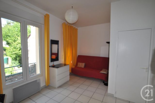 Studio à louer - 1 pièce - 18.0 m2 - RODEZ - 12 - MIDI-PYRENEES - Century 21 Foch Immobilier