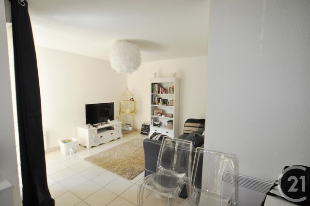 Appartement T1 à louer - 1 pièce - 34.03 m2 - ONET LE CHATEAU - 12 - MIDI-PYRENEES - Century 21 Foch Immobilier