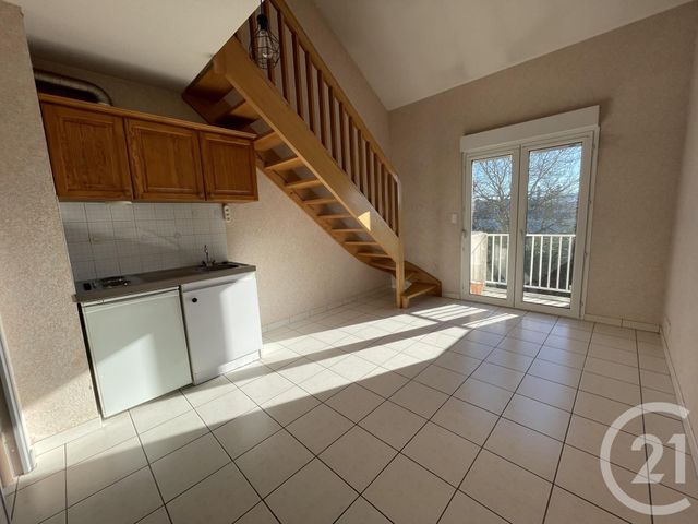 Appartement Duplex à louer - 2 pièces - 31.35 m2 - ONET LE CHATEAU - 12 - MIDI-PYRENEES - Century 21 Foch Immobilier
