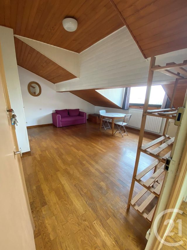 Appartement F1 à louer - 1 pièce - 25.0 m2 - RODEZ - 12 - MIDI-PYRENEES - Century 21 Foch Immobilier