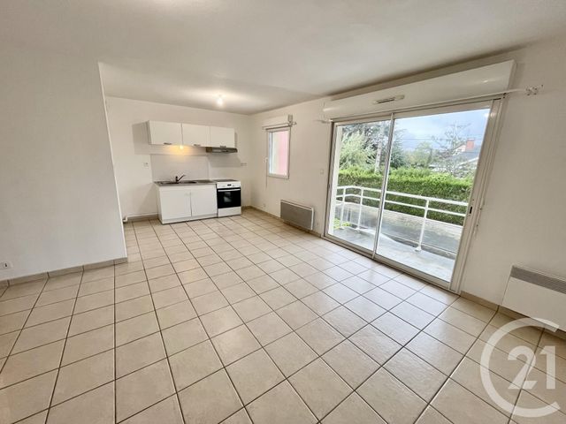 Appartement F2 à louer - 2 pièces - 49.0 m2 - BOZOULS - 12 - MIDI-PYRENEES - Century 21 Foch Immobilier