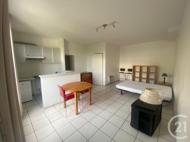 Appartement F1 à louer - 1 pièce - 32.4 m2 - RODEZ - 12 - MIDI-PYRENEES - Century 21 Foch Immobilier