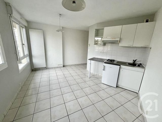 Studio à louer - 1 pièce - 21.0 m2 - RODEZ - 12 - MIDI-PYRENEES - Century 21 Foch Immobilier
