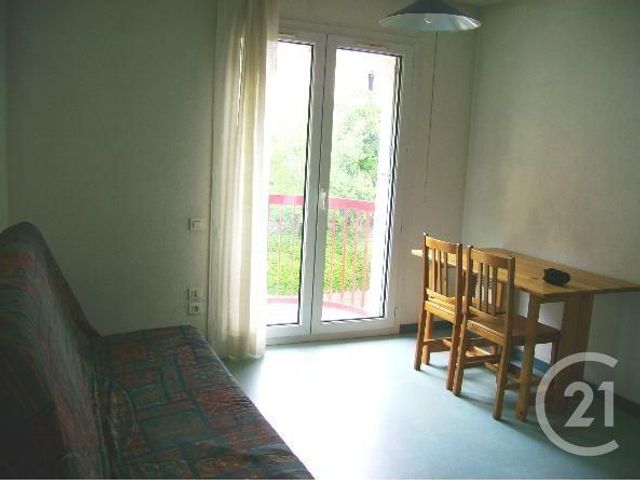 Studio à louer - 1 pièce - 18.0 m2 - RODEZ - 12 - MIDI-PYRENEES - Century 21 Foch Immobilier