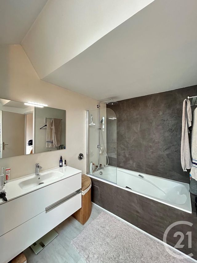 Afficher la photo en grand maison à vendre - 8 pièces - 222.0 m2 - LUC LA PRIMAUBE - 12 - MIDI-PYRENEES - Century 21 Foch Immobilier