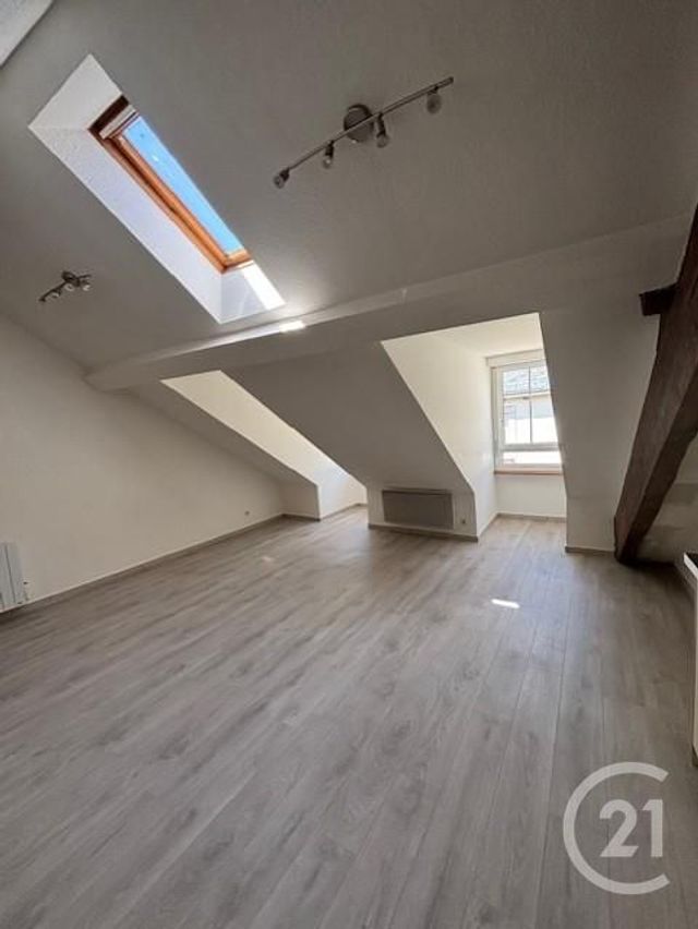 Appartement à louer - 3 pièces - 55.0 m2 - RODEZ - 12 - MIDI-PYRENEES - Century 21 Foch Immobilier