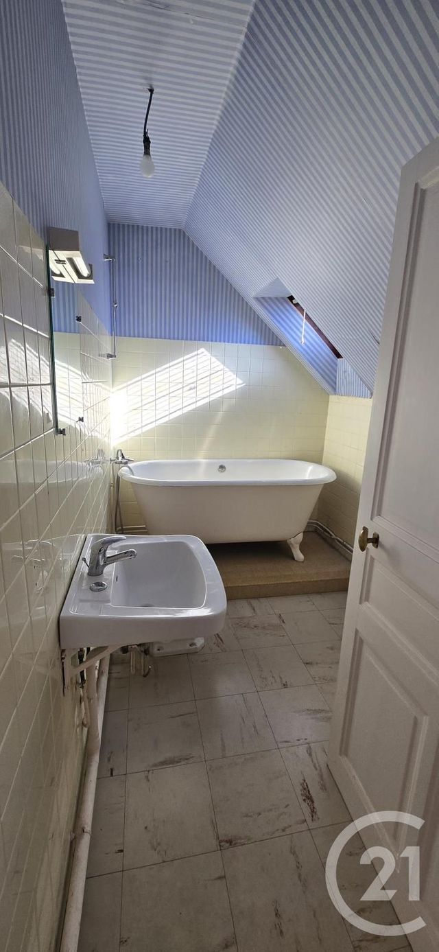 maison à louer - 10 pièces - 280.23 m2 - OLEMPS - 12 - MIDI-PYRENEES - Century 21 Foch Immobilier