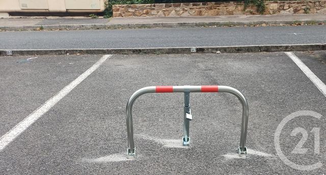 parking - ONET LE CHATEAU - 12